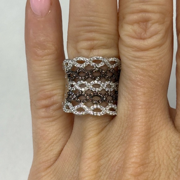 Suzy Levian Sterling Silver Pave Brown & White CZ Ring NWT - Picture 5 of 6